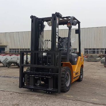 7T Load Capacity Heavy Duty Diesel Forklift With Long-Life Engine and Reinforced Mast